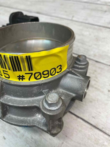 Chevrolet Traverse throttle body 12 to 23 valve assy OEM 12670981 small cracked