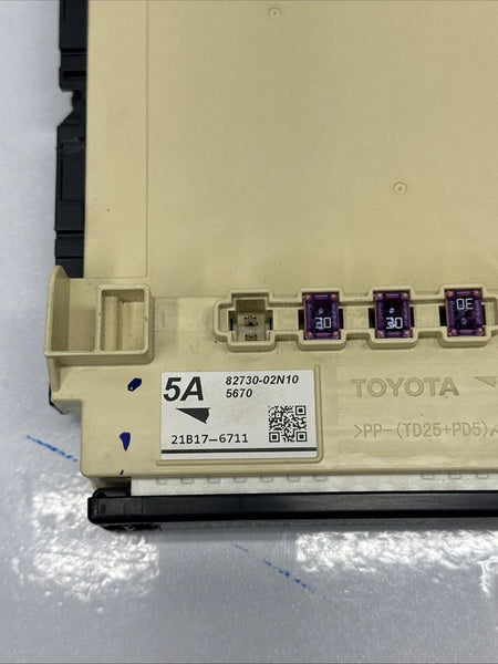 2021 TOYOTA COROLLA JUNCTION BOX FUSE RELAY BLOCK BOX ASSEMBLY OEM 8273002N10