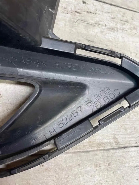 NISSAN SENTRA FOG LIGHT TRIM 20 22 FRONT LEFT SIDE BUMPER MOUNTED OEM 622576LB0B