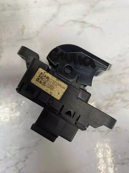 2020 ALFA ROMEO GIULIA CENTER CONSOLE PARKING BRAKE CONTROL SWITCH 015611506080