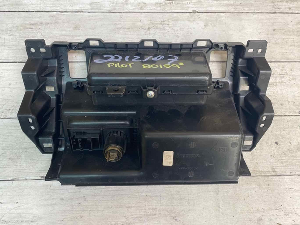 HONDA PILOT 2020 2021 POWER OUTLET & USB PORT TRIM PANEL ASSY OEM 77290TG7A1