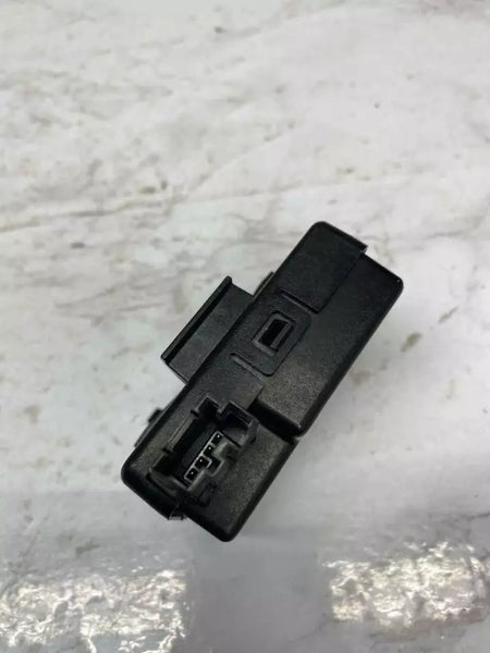 18 19 20 21 22 GMC TERRAIN THEFT LOCKING KEYLESS LOCK ANTI CONTROL UNIT OEM 13595510