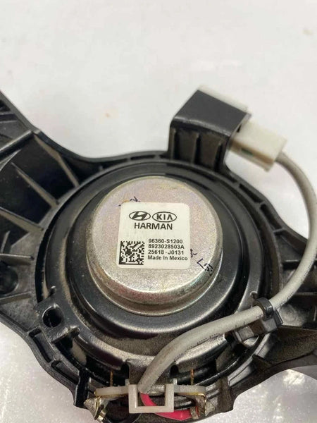 2019 HYUNDAI SANTA FE HARMAN SPEAKERREAR LEFT SIDE ASSEMBLY OEM 96360S1200