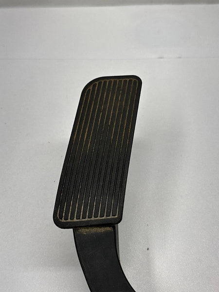 2011 CHEVROLET SILVERADO 1500 ACCELERATOR PEDAL PEDAL ASSEMBLY 4.3L OEM 25832864