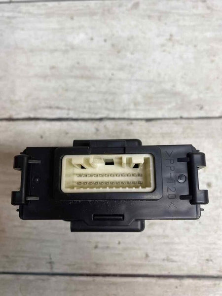 Nissan Rogue Sport integrated dynamic control module 2018 idcm OEM 476A06MA0A