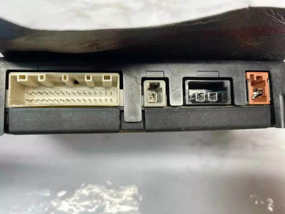 20 21 MAZDA CX-30 COMMUNICATION UNIT COMMUNICATON CONTROL MODULE