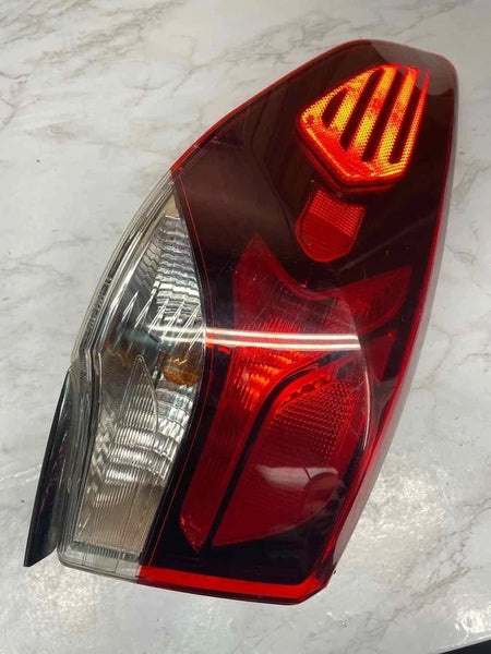 2018 TO 2019 HYUNDAI SONATA TAIL LIGHT LEFT SIDE QUARTER OEM 92401C2500 INCANDESCENT