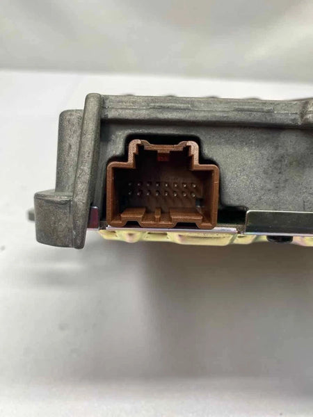2016 TO 2020 GMC YUKON RADIO FM RADIO AMPLIFIER CONTROL MODULE UNIT ASSY OEM 84503463