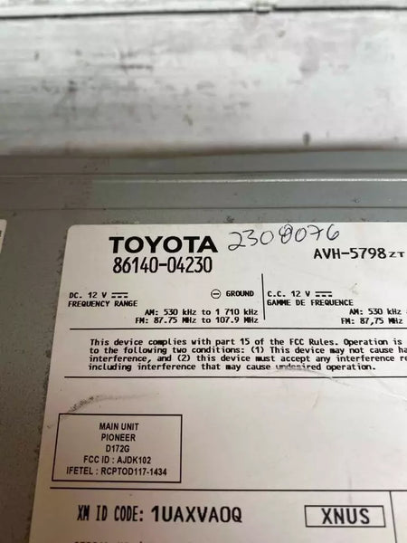 Toyota Tacoma radio am fm 20 22 display & receiver 8614004230 has some scratches
