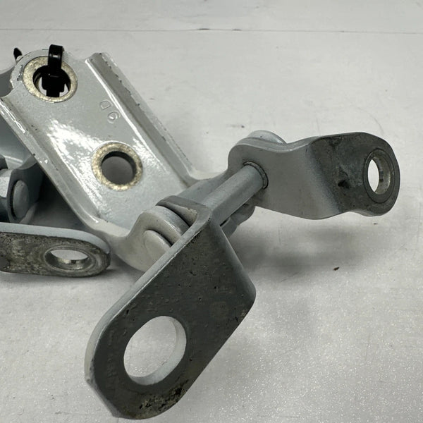 2023 TOYOTA COROLLA DOOR HINGE REAR RIGHT SIDE 089 WHITE WIND CHILL PEARL TRICOAT