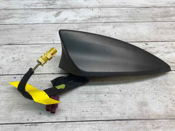 Chevrolet Camaro radio antenna fm 16 to 23 roof shark fin OEM textured 84570621
