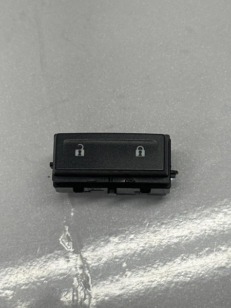 2019 TO 2023 CHEVY SILVERADO 1500 DOOR LOCK SWITCH FRONT DRIVER SIDE OEM 22901816