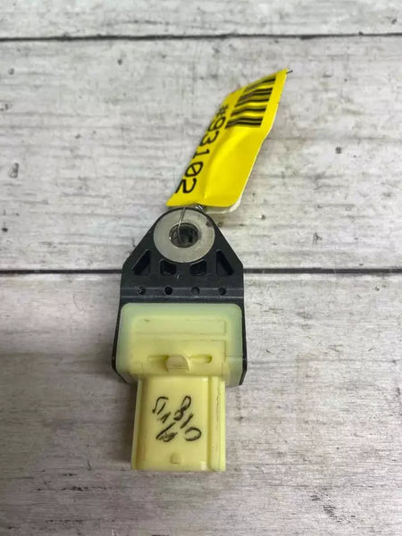 Sensor de impacto Toyota 4Runner de 2010 a 2022 traseiro direito ou esquerdo OEM 8983175020