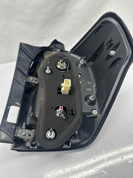 2014 TO 2024 TOYOTA 4RUNNER TAIL LIGHT LEFT SIDE LED ASSEMBLY OEM 8156135392