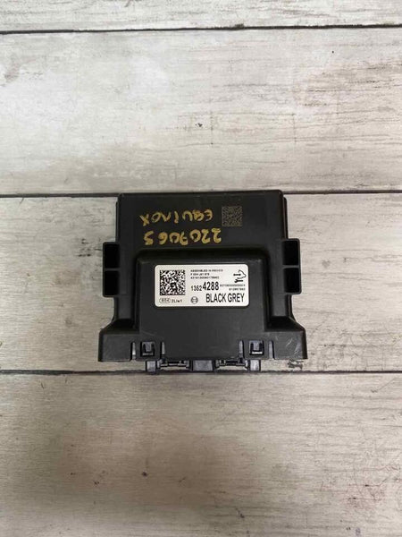 Chevy Equinox network gateway control module 18 21 unit assy OEM 13524288