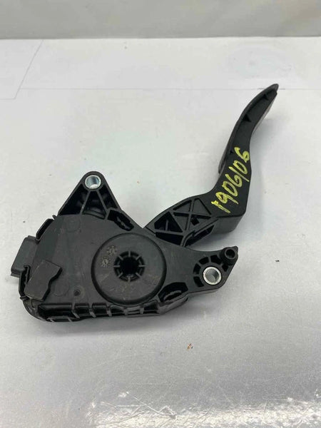 2018 NISSAN ROGUE SPORT ACCELERATOR PEDAL PEDAL ASSEMBLY 2.0L OEM 18002DF30A