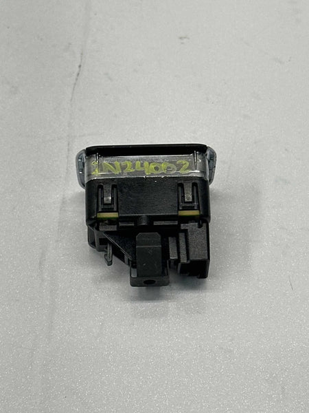 2018 MERCEDES CLA250 WINDOW SWITCH FRONT RIGHT PASSANGER SIDE OEM A2049058102