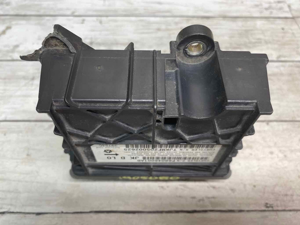 Jeep Wrangler occupant detection 2010 control module unit OEM 68046001AD