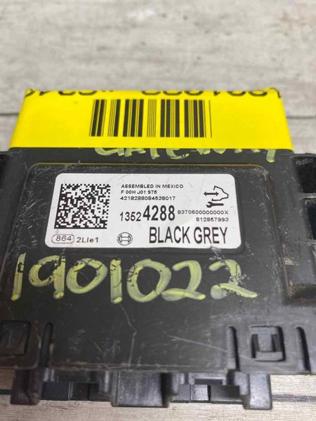 Chevrolet Equinox network gateway control module from 18 to 22 assy OEM 13524288