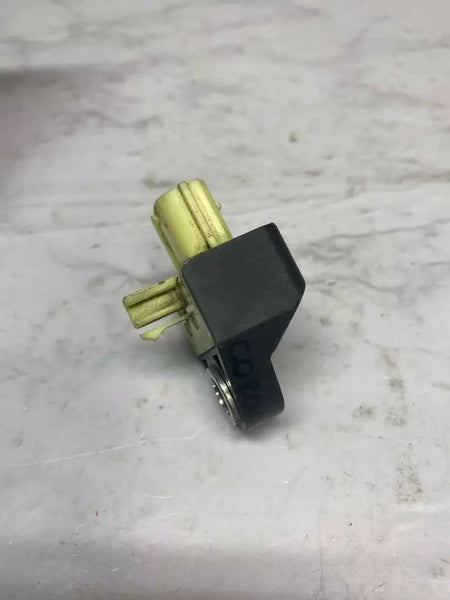 2014 15 16 17 18 19 TOYOTA COROLLA SENSOR DE IMPACTO DELANTERO O TRASERO IZQUIERDO O DERECHO OEM 8917347050