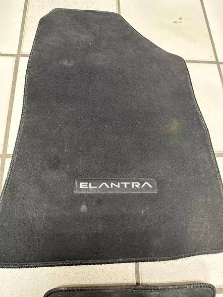 19 20 21 22 23 HYUNDAI ELANTRA FLOOR MATS COMPLETE OF 4 MATS ASSY BLACK OEM ABF14AC000