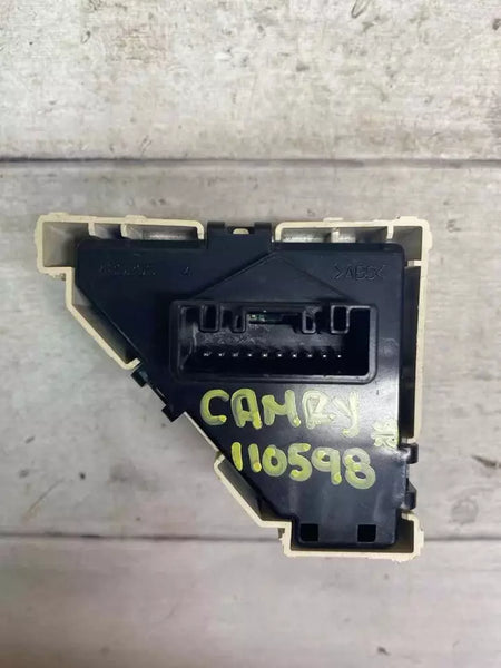 18 19 20 21 22 TOYOTA CAMRY PASSANGER INDICATOR PASSANGER LIGHT INDICATOR OEM 489205