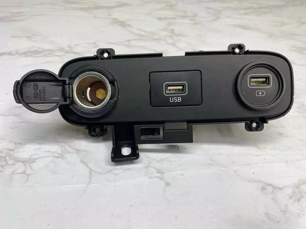 2022 HYUNDAI SONATA CENTER CONSOLE USB PORT CHARGER POWER 12V OUTLET 84605L1CD0NVC