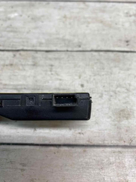 Chevrolet Cruze keyless entry remote antenna control module 11 18 OEM 13503205