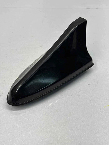 2019 TO 2021 KIA FORTE RADIO ANTENNA FM ROOF SHARK FIN ASSY OEM 96210M6000 BLACK