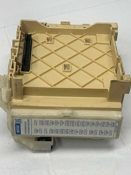 2015 TOYOTA COROLLA JUNCTION BOX FUSE RELAY BLOCK BOX ASSEMBLY OEM 63582642