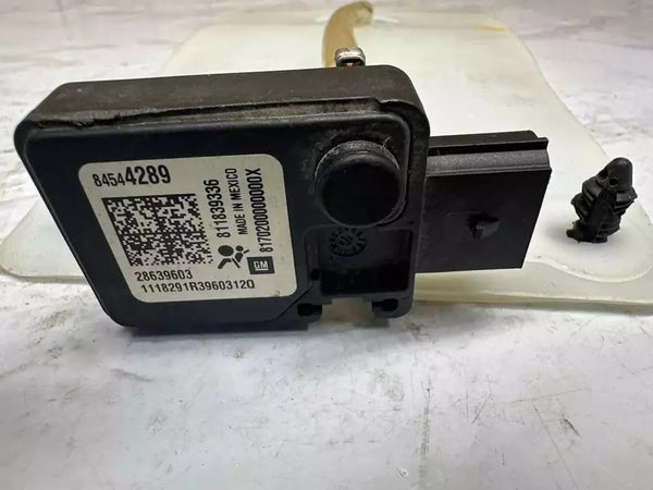 18 19 20 21 22 23 24 CHEVROLET EQUINOX MÓDULO SENSOR DE OCUPANTE LADO DERECHO OEM 84544289