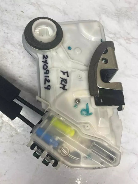 18 19 20 21 22 TOYOTA CHR ACTUADOR DE CERRADURA DE PUERTA DELANTERA DERECHA FABRICADO EN TURQUÍA OEM 69030F4010