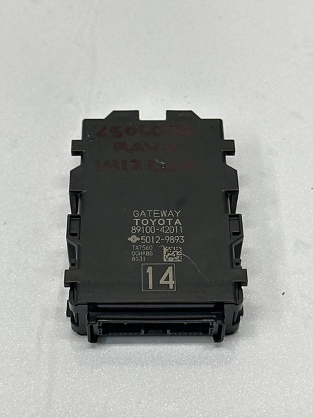 2016 TO 2018 TOYOTA RAV-4 NETWORK GATEWAY CONTROL MODULE UNIT OEM 8910042011