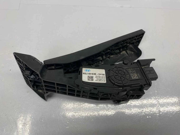 2019 HYUNDAI SANTA FE ACCELERATOR PEDAL ACCELERATOR ASSEMBLY OEM 351902E000
