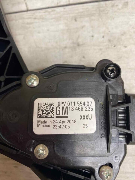 Chevrolet Cruze accelerator pedal 2018 pedal 1.4L gas assembly OEM 13466235