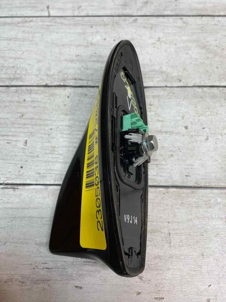 Toyota Corolla radio antenna fm 2020 roof shark fin black 209 OEM 8676002020