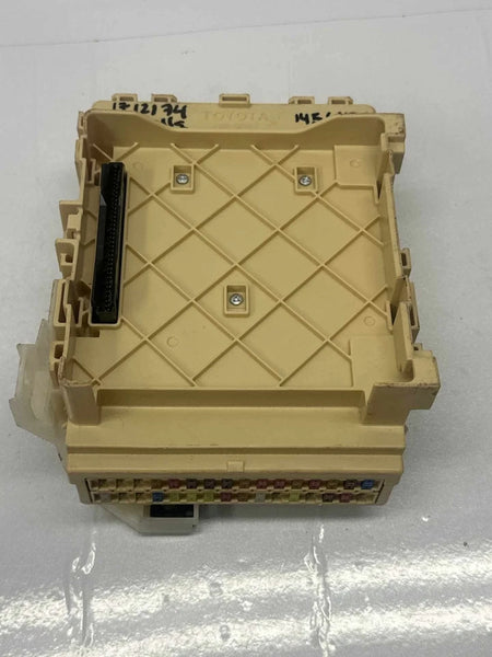 2015 TOYOTA COROLLA JUNCTION BOX CABIN JUNCTION FUSE BOX RELAY OEM 63582642 ASSY