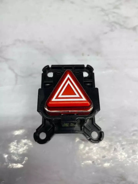 19 20 21 22 23 KIA FORTE INTERRUPTOR DE LUZ DE ADVERTENCIA DE EMERGENCIA DE PELIGRO OEM 93790M6100
