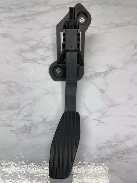19 20 21 22 23 24 CHEVROLET SILVERADO 1500 PEDAL DE ACELERADOR CONJUNTO DE PEDAL 5.3L OEM 84024307
