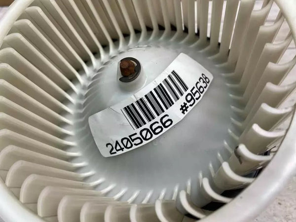 21 22 CHEVROLET TRAIL BLAZER BLOWER MOTOR HVAC AC HEATER FRONT OEM 42737329