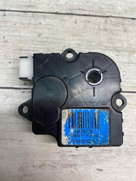 Toyota Tacoma air flap motor 23 hvac ac heater vent servo actuator OEM 62425029