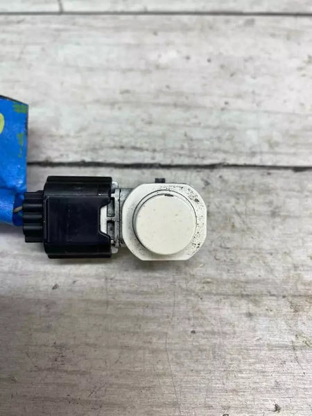 Sensor de assistência de estacionamento Infiniti Q50 2020 dianteiro esquerdo ou direito OEM 284384G41A