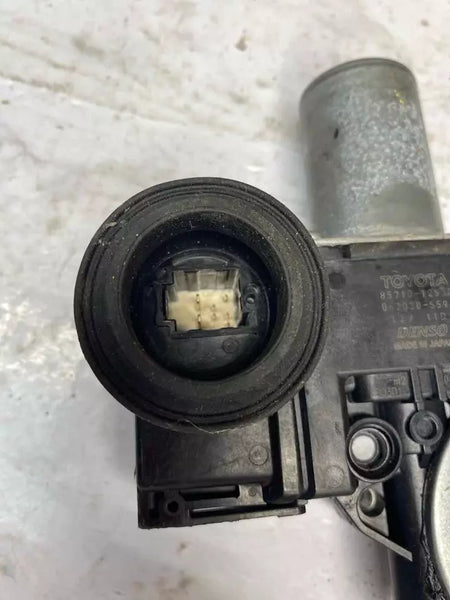 20 21 22 23 TOYOTA COROLLA MOTOR DE VENTANILLA DELANTERO DERECHO LADO DEL PASAJERO CONJUNTO OEM 8571012530