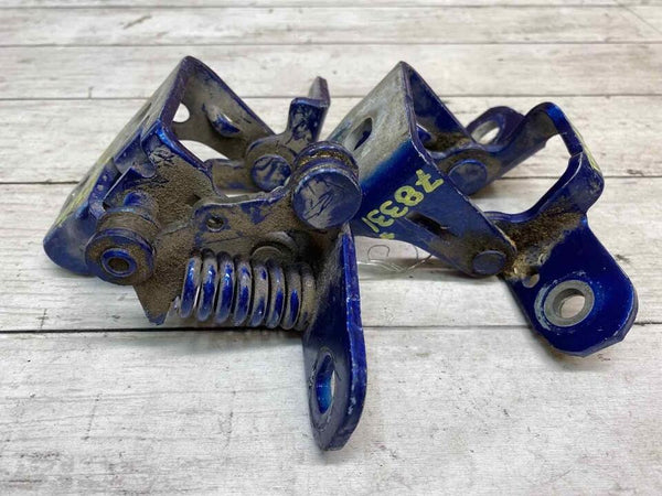 Bisagra de puerta trasera izquierda OEM para camioneta Dodge Ram 1500 2014