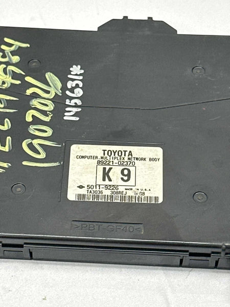 2014 TO 16 TOYOTA COROLLA MULTI NETWORK CONTROL BODY MODULE OEM 8922102370 ASSY