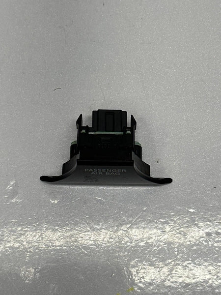 2020 TO 2024 NISSAN SENTRA OCCUPANT PASSENGER BAG INDICATOR COVER OEM