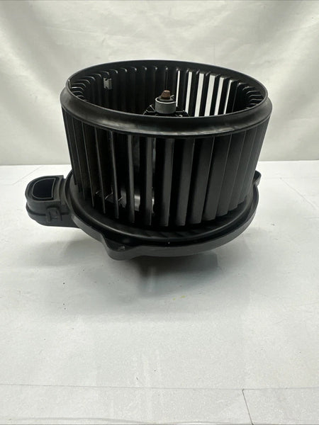 2019 TO 2021 HYUNDAI VELOSTER BLOWER MOTOR HVAC AC MOTOR HEATER ASSY OEM 97113J3000