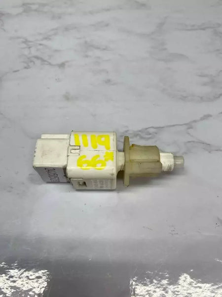 16 17 18 19 20 21 22 23 NISSAN ROGUE INTERRUPTOR DE FRENO SENSOR DE LUZ DE FRENO INTERRUPTOR DE FRENO OEM F80CS71