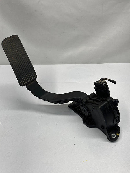 2011 CHEVROLET SILVERADO 1500 ACCELERATOR PEDAL PEDAL ASSEMBLY 4.3L OEM 25832864