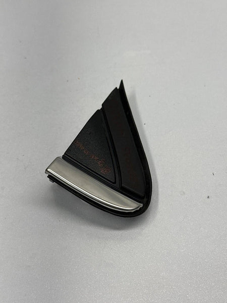 2018 TO 2023 CHEVROLET EQUINOX FENDER MOULDING TRIM FRONT RIGHT PASSANGER OEM 84107341